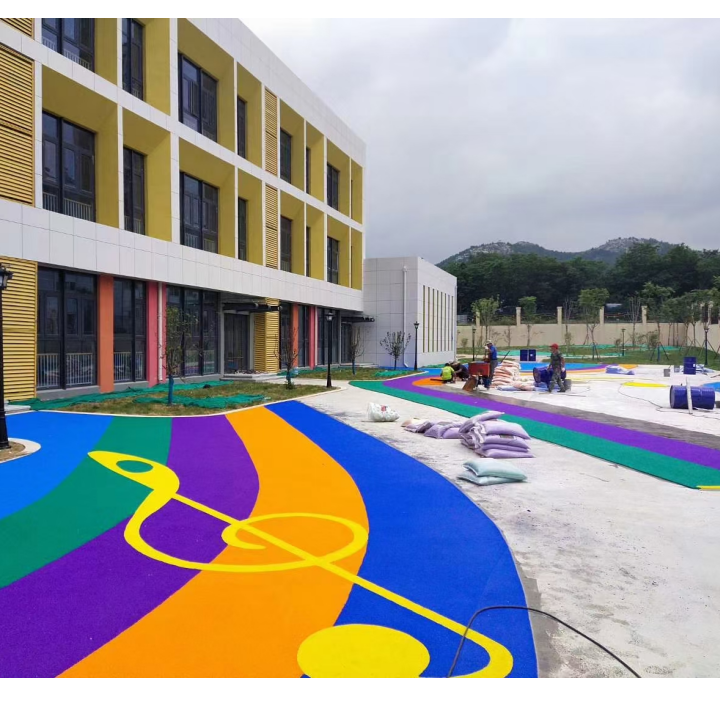 塑膠場地施工實(shí)景圖2